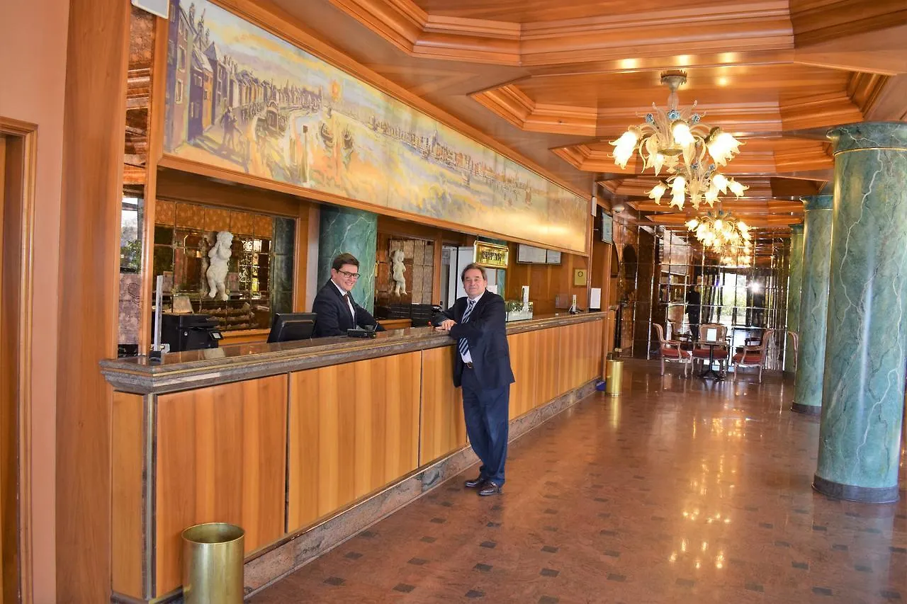 מסטרה Russott Hotel